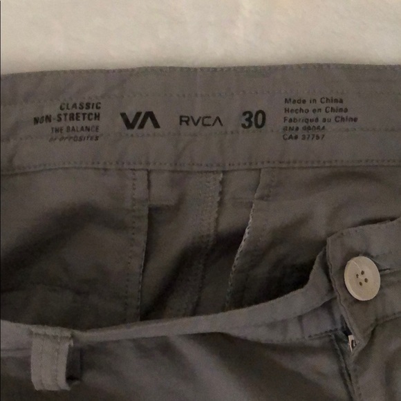 RVCA Shorts - Picture 4 of 4